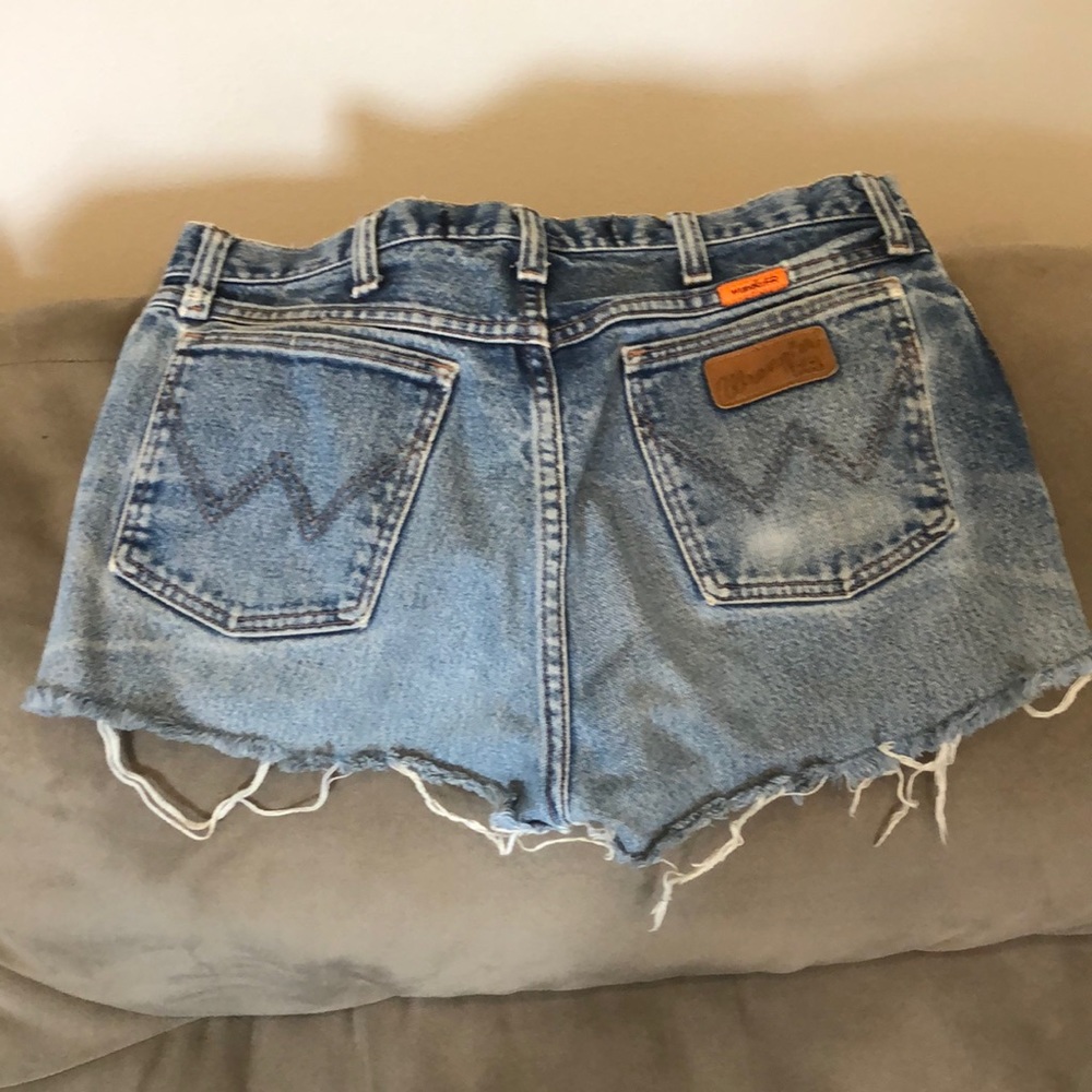 Wrangler cut off shorts - medium